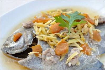 วิธีทำ ปลาจาระเม็ดนึ่งบ๊วย เมนูอาหารอร่อยๆ ทำง่ายๆ