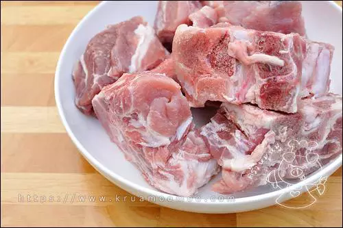 กระดูกสันหลังหมู
