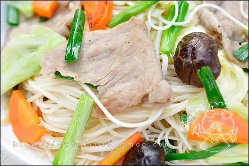ซูมหมูใกล้ๆ น่ากินไหมคะ